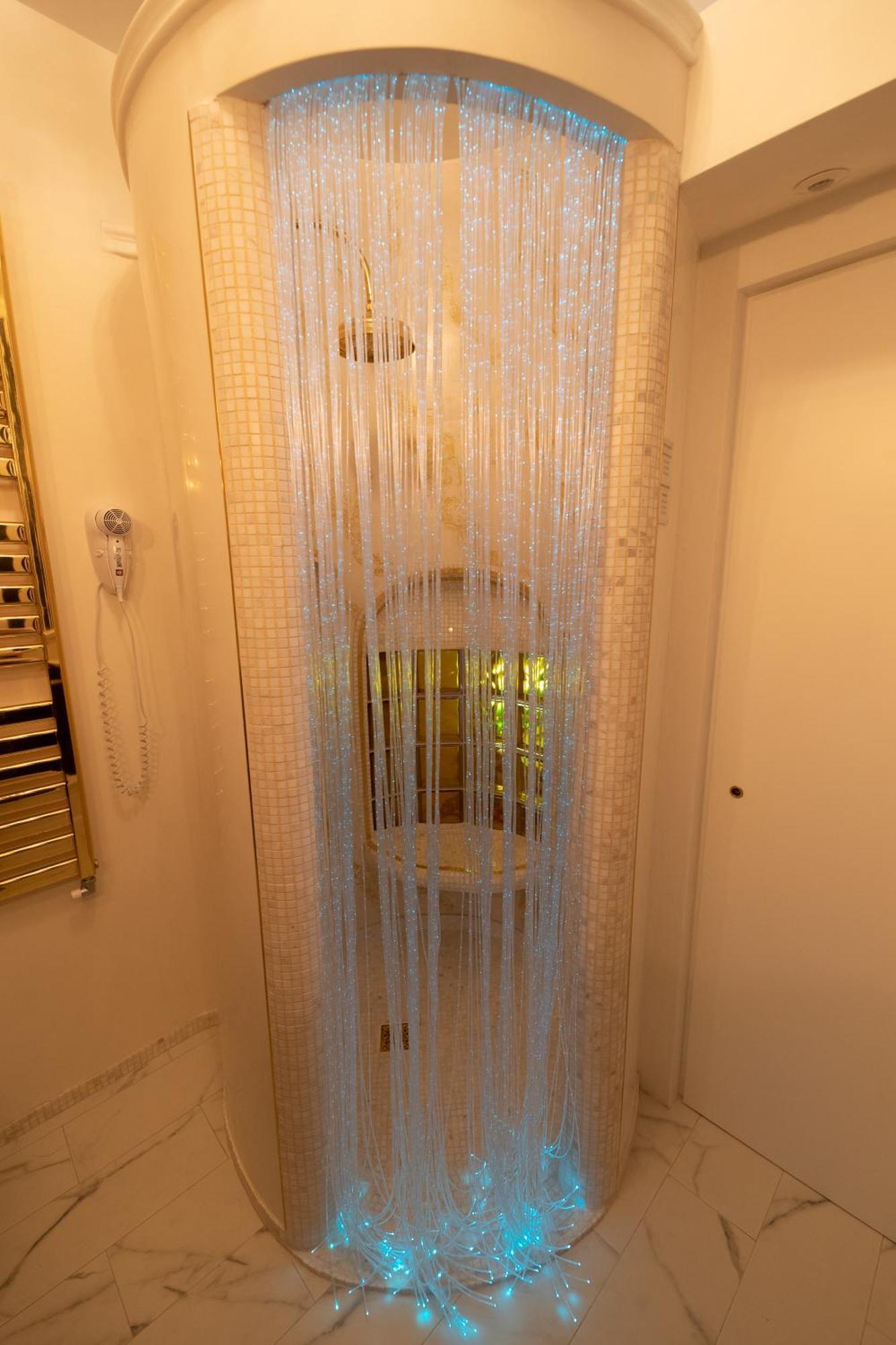 Erossuite Guesthouse โรม ภายนอก รูปภาพ